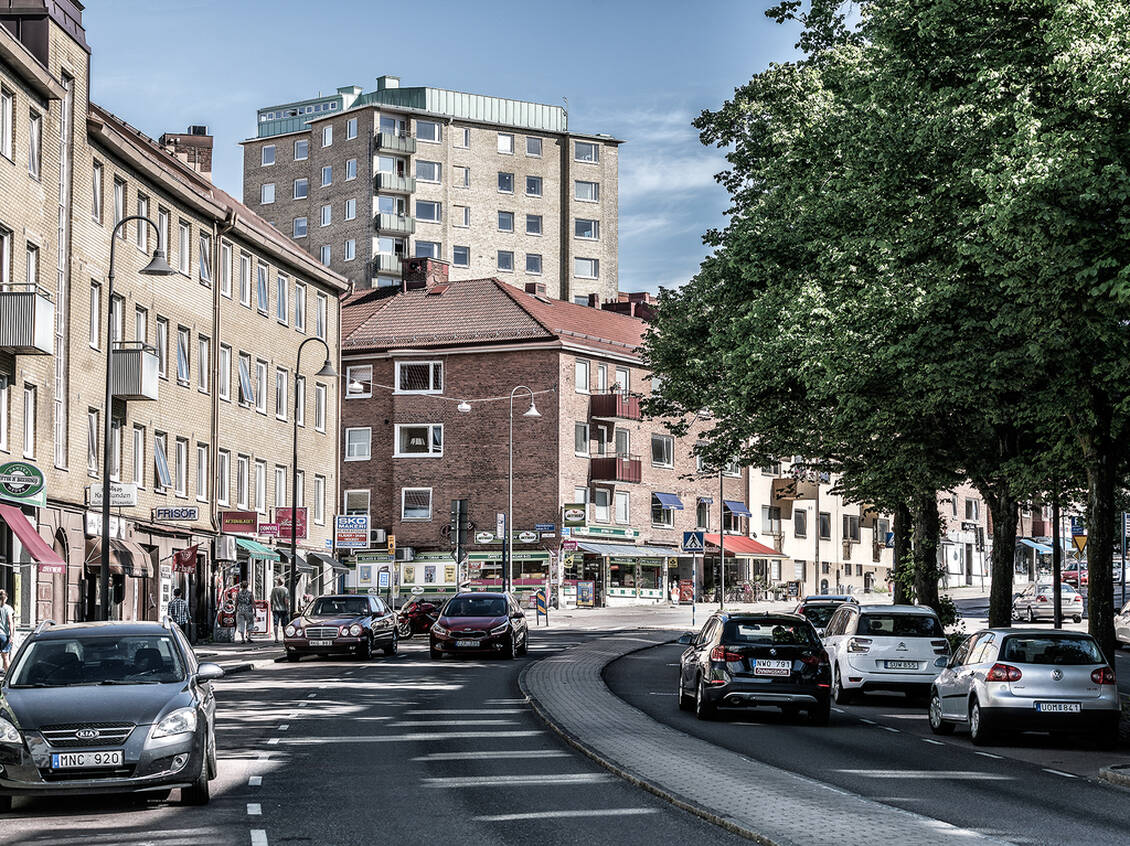 Här bor ni en gata från Danska vägen med dess restauranger och butiker